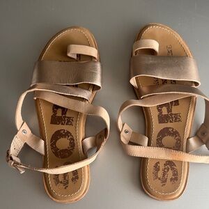 Sorel Women's Metallic Bronze and Nude Strappy Sandals